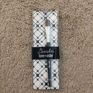 Lune + Aster Eyeshadow Base Brush-Brand New